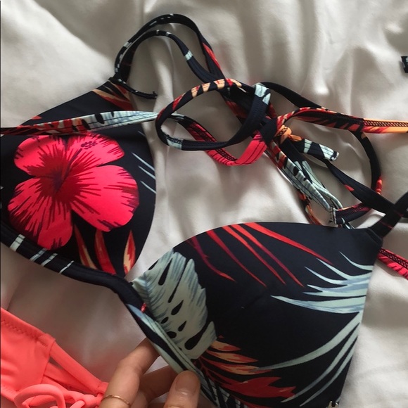 Floral Bikini top - Picture 6 of 6